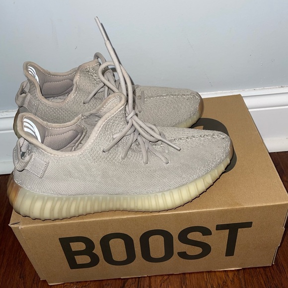 Yeezy boost 350 V2 Sesame - Picture 3 of 7